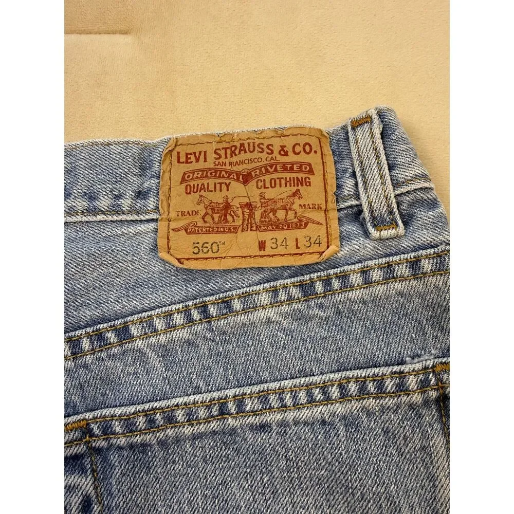 Levi’s 560 Comfort Fit W34 Light Wash Denim Cutoff Shorts Vintage Style